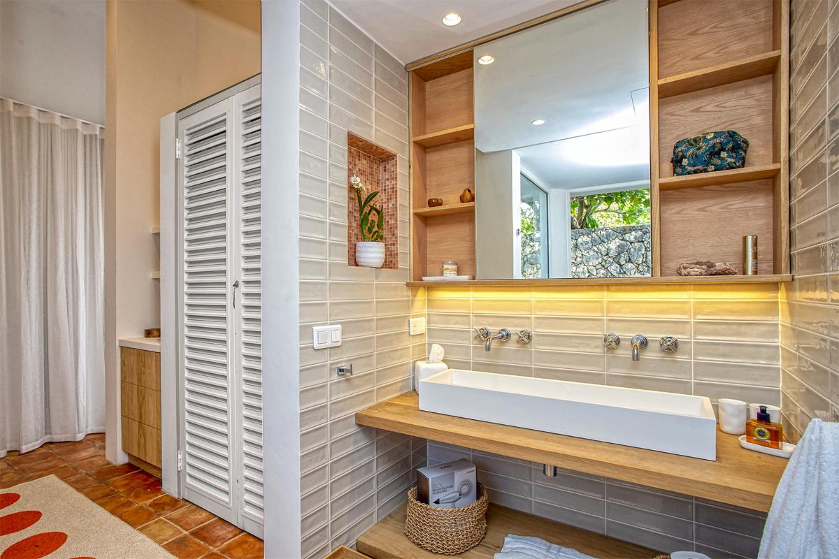 A louer villa 3 chambres Terres Basses Saint Martin_ Salle d'eau - 32